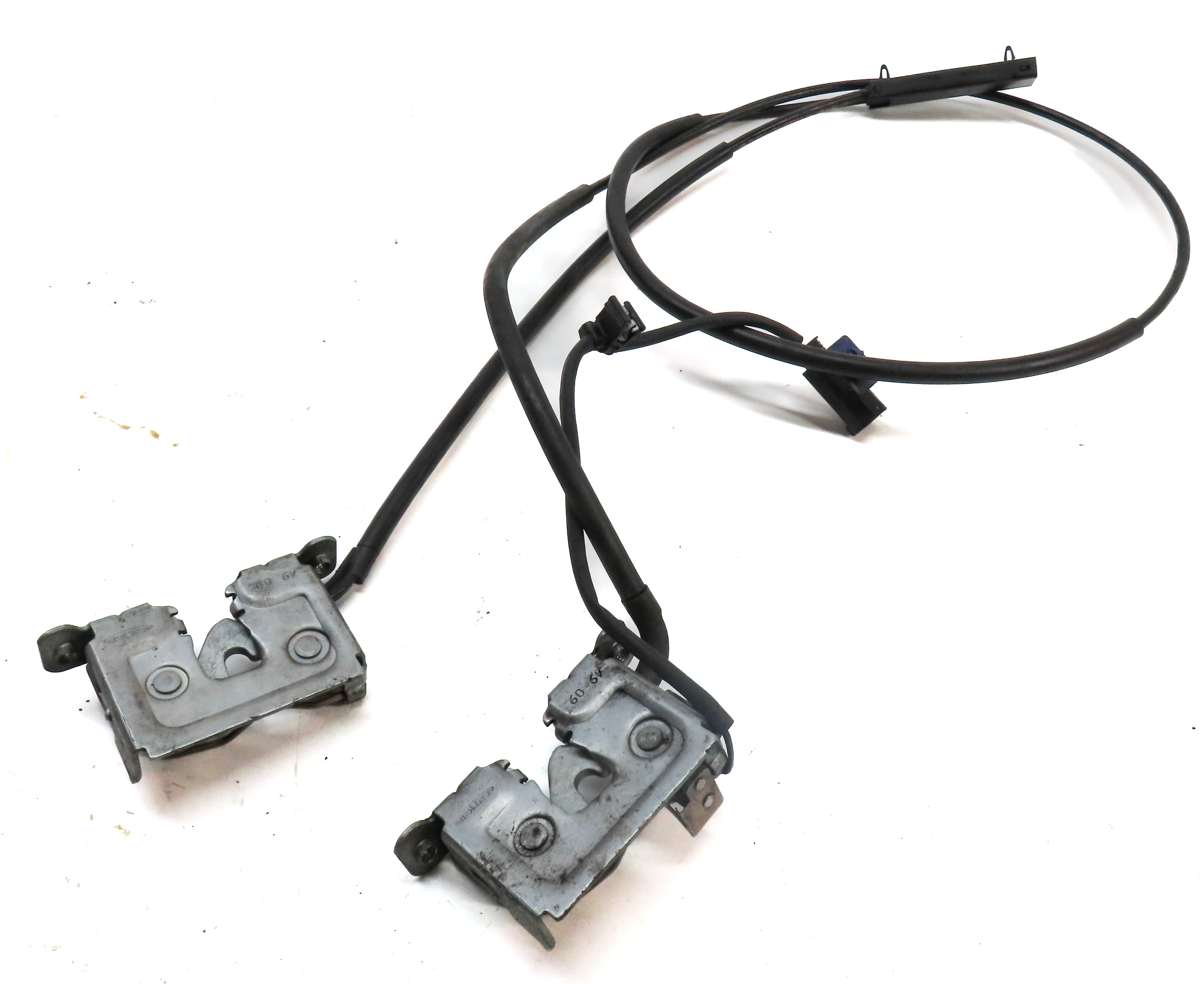 2010 BMW X5 (E70) FRONT HOOD BONNET LID LOCK CATCH LATCH CABLE SET/2 — exact item pictured